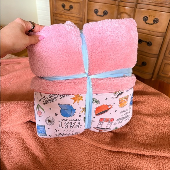 Gilmore girls posh peanut plush blanket with bamboo - Picture 3 of 4